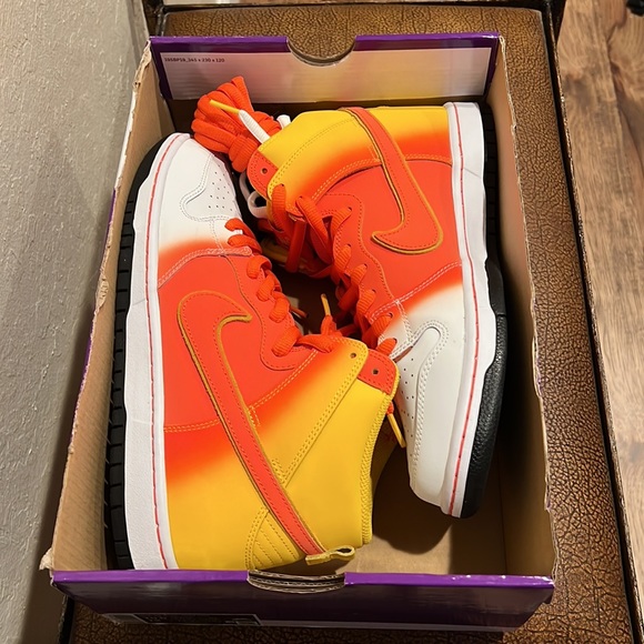 Brand New Rare Nike SB Dunk High Orange/Yellow Sweet Tooth Candy Corn Sneakers! - Picture 8 of 12